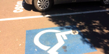 Aplicativo permite a denúncia de pessoas estacionadas em vagas reservadas em Campo Grande