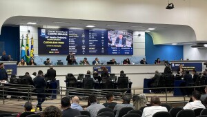 Lei que abona faltas escolares em período menstrual é aprovada pela Câmara Municipal