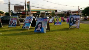 Cavaletes provocam poluição visual nas ruas de Campo Grande