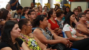 Professores da rede municipal iniciam greve nesta quinta-feira