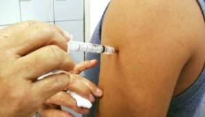 Campo Grande aumenta estoque de vacinas contra febre amarela