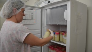 Aumenta o estoque de leite materno em Bancos de Leite na capital