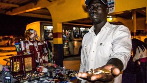 Imigrantes criticam falta de assistência governamental