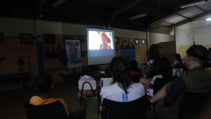 Projeto de extensão leva cinema às comunidades Marçal de Souza e Tia Eva