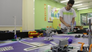 Sesi promove ensino gratuito de robótica para nove mil crianças em Mato Grosso do Sul