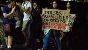 Manifestantes protestam contra políticas ambientais e queimadas na Amazônia