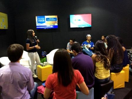 Bate-papo com intercambista da AIESEC Joana Cesconetto que voltou há pouco do Egito