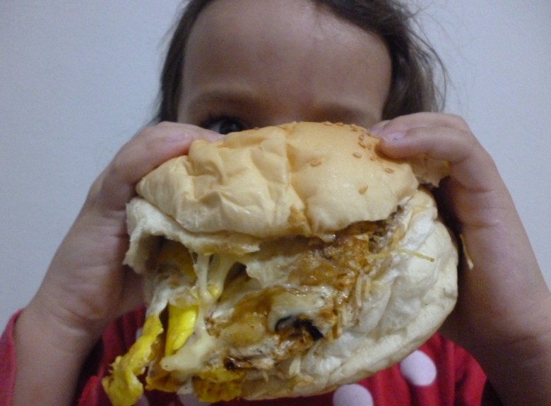 Erros alimentares provocam sobrepeso em crianças