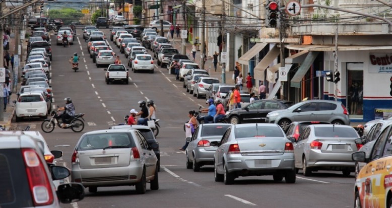 Rua 14 de Julho é uma das mais movimentadas da região central da capital