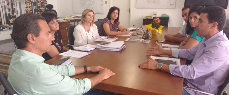 Negociações para reivindicação salarial dos professores da REME acontecem em fevereiro