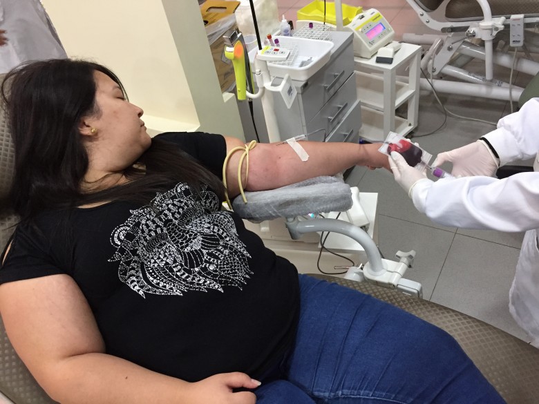 Procedimento de doação de sangue e medula óssea