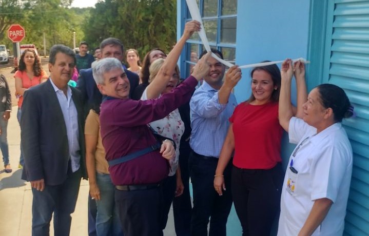 Inauguração da Sala pelo secretário de Saúde, Marcelo Vilela e a vice-prefeita, Adriane Lopes