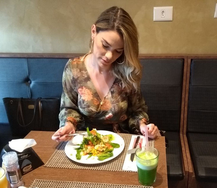 Restaurantes de alimentação saudável ganham espaço em meio aos fast-foods