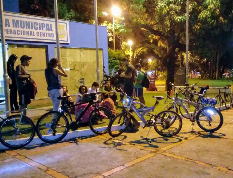 Bicicletada começa na Praça do Rádio