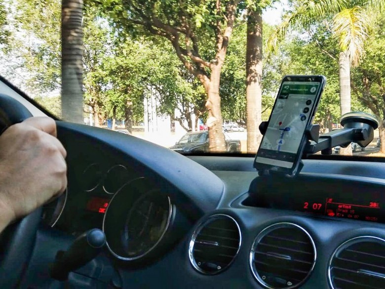 Motoristas de aplicativos como Uber, 99 e Cabify têm a atividade reconhecida pelo Governo Federal